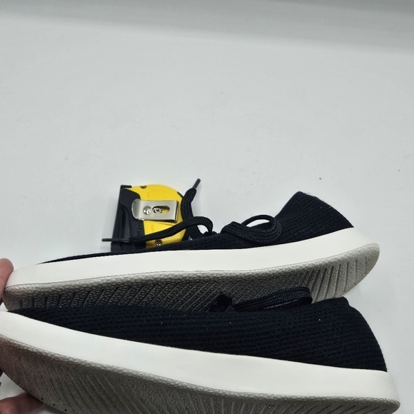Allbirds shoes size 8 - Picture 7 of 12